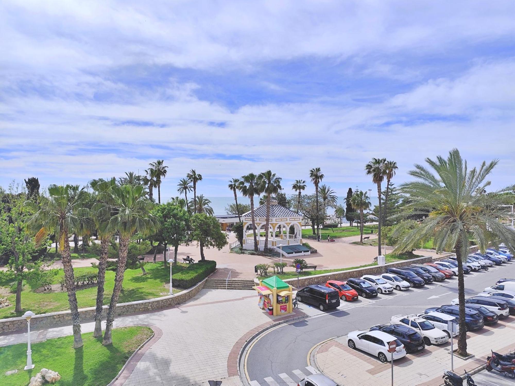 Apartamento El Nido Torre Del Mar Exterior photo